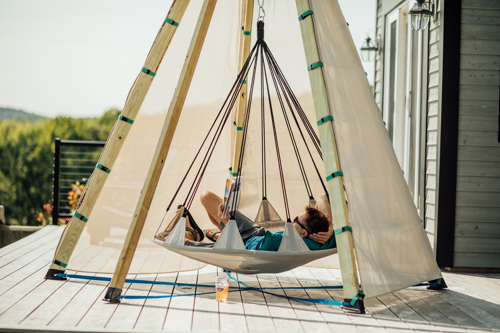 Sky Hover Swing