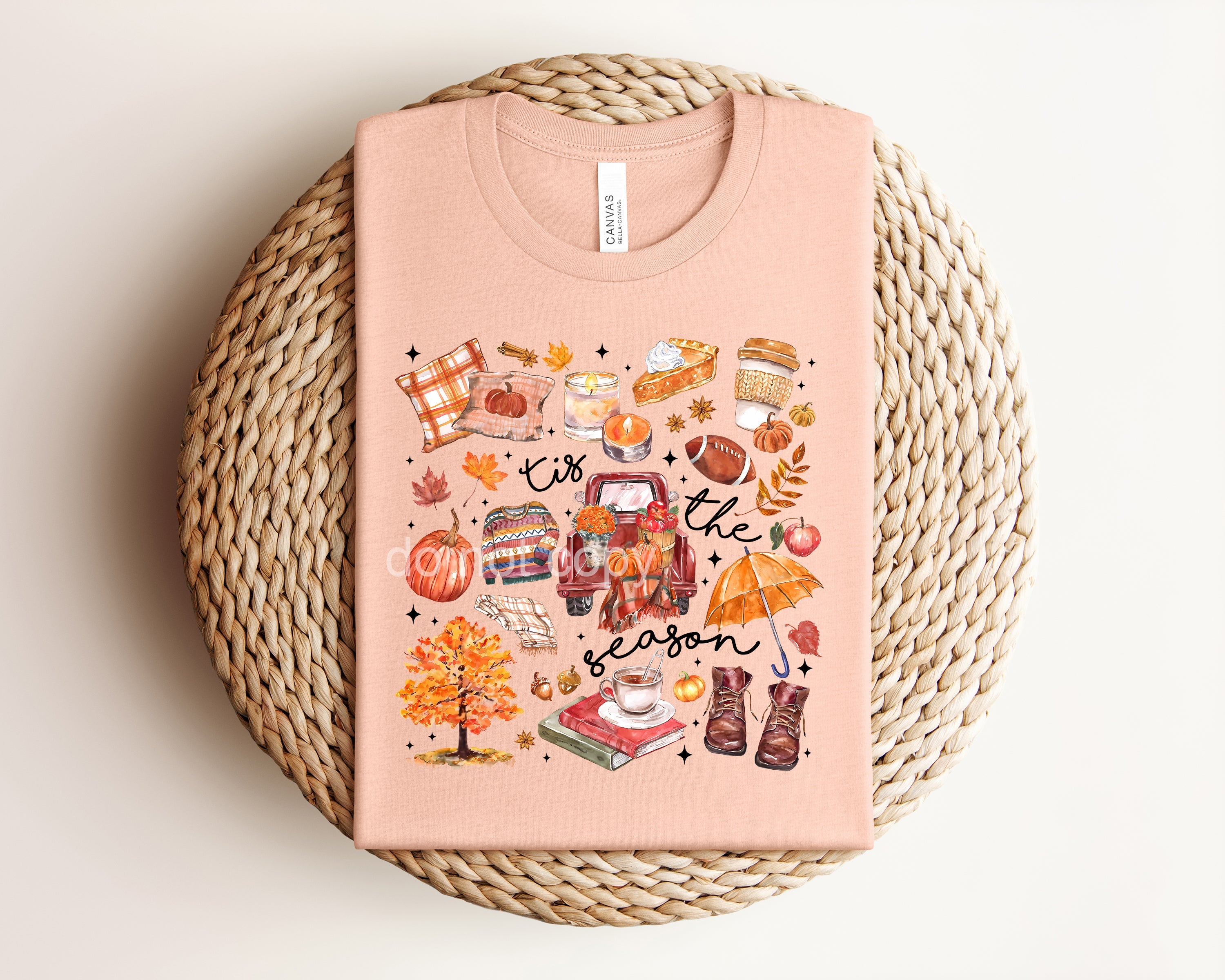 Tis the Season Graphic Tee