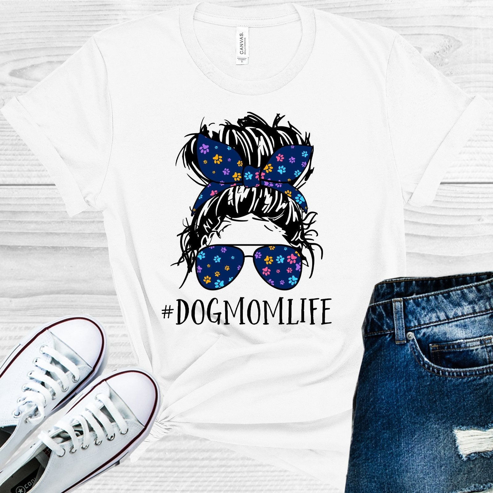 Dog Mom Life #dogmomlife Graphic Tee